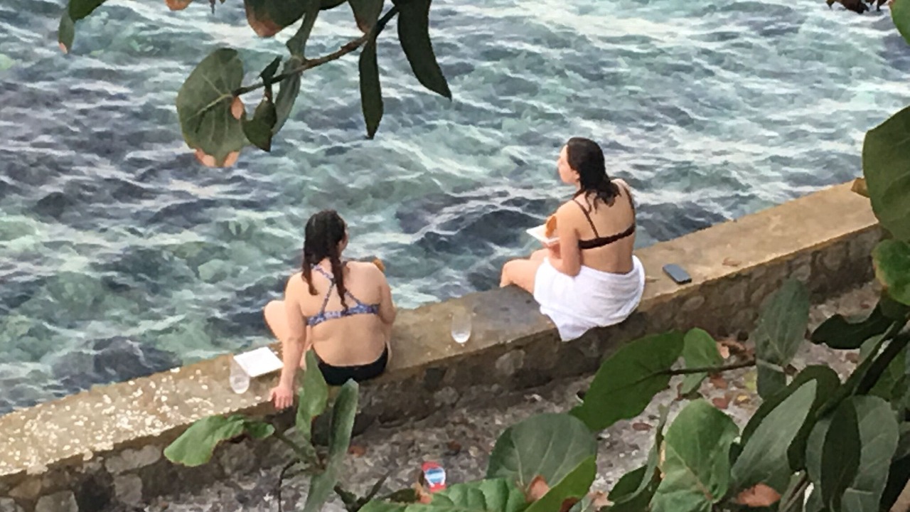 Photo of Outdoor in Salt Gut