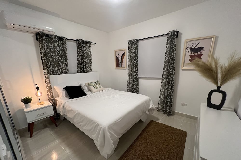 Photo of Bedroom in Veron
