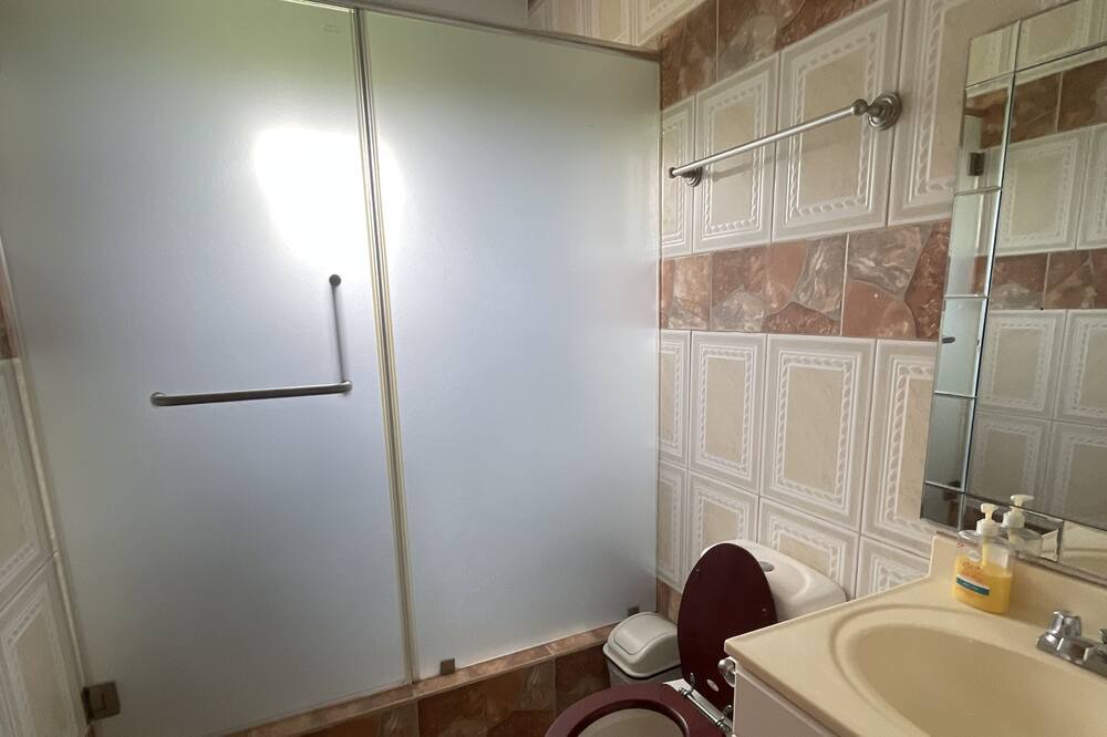 Photo of Bathroom in Piaye