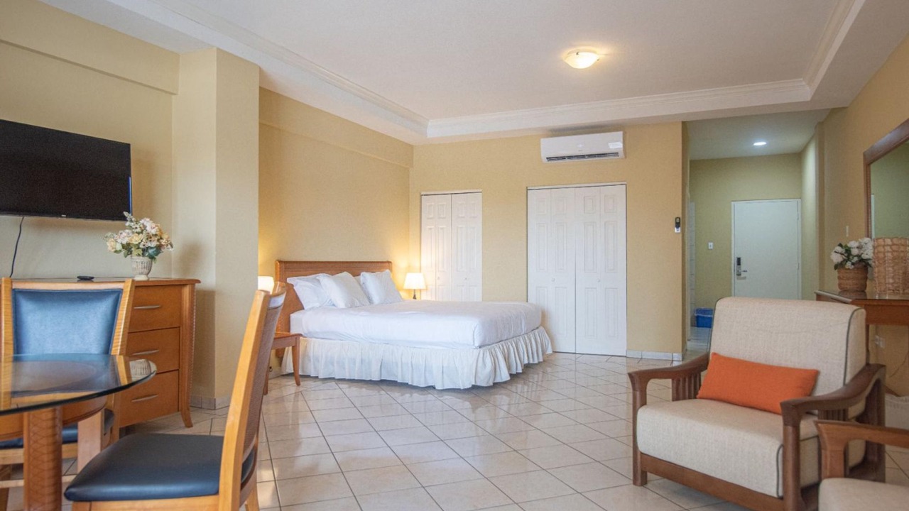 Photo of Others in Oranjestad-West