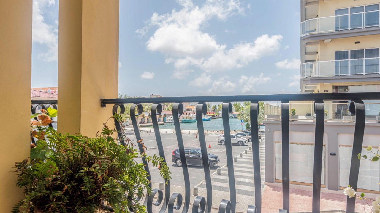 Photo of Others in Oranjestad-West