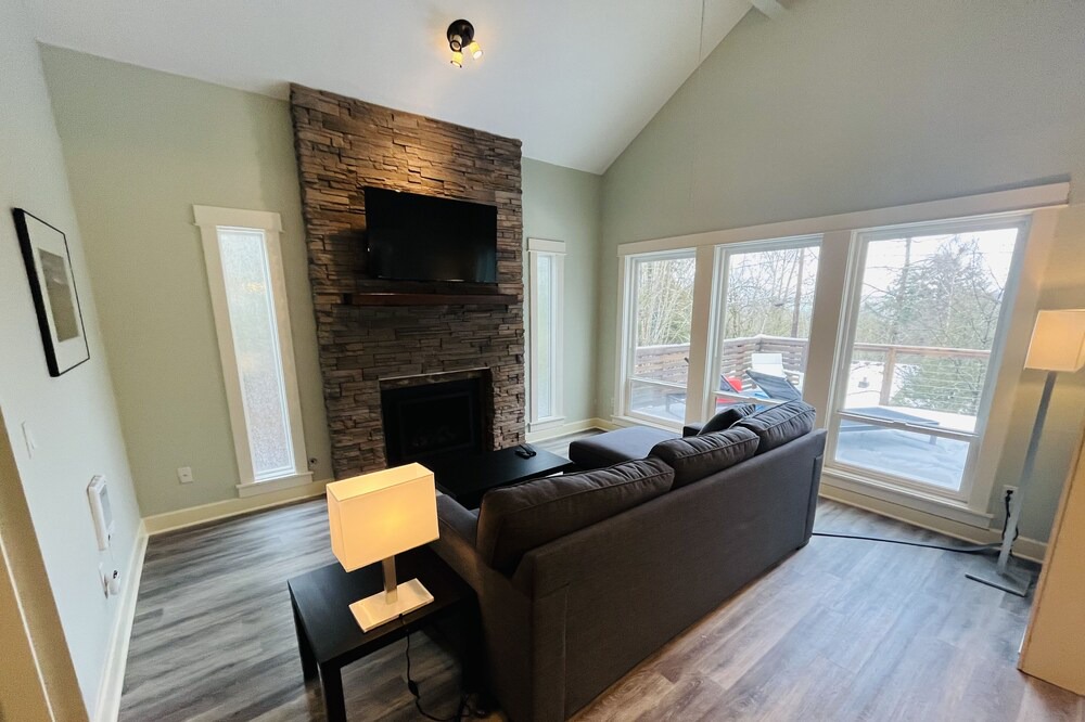 Photo of Bedroom in Corbett - Terwilliger - Lair Hill