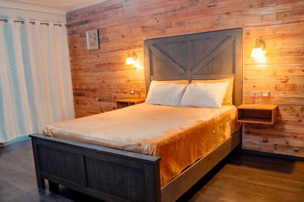 Photo of Bedroom in Constant Spring