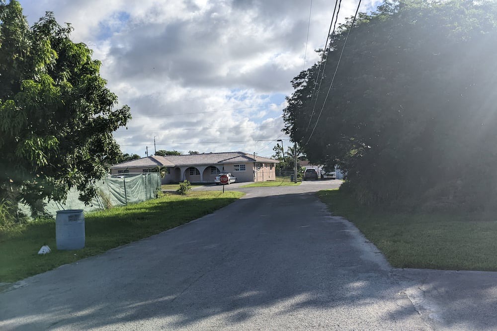 Photo of Outdoor in Bahamia West
