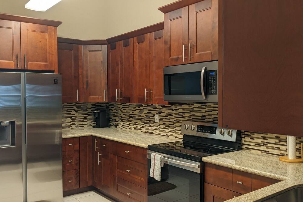 Photo of Kitchen in Bahamia West