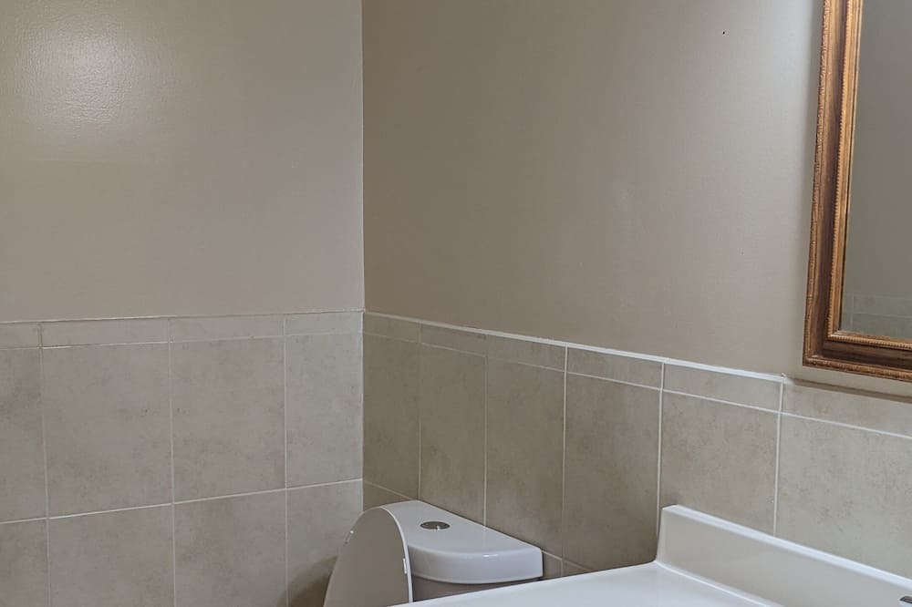 Photo of Bathroom in Bahamia West