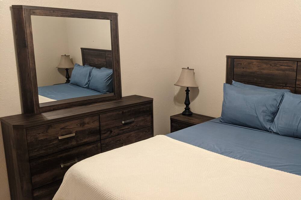 Photo of Bedroom in Bahamia West