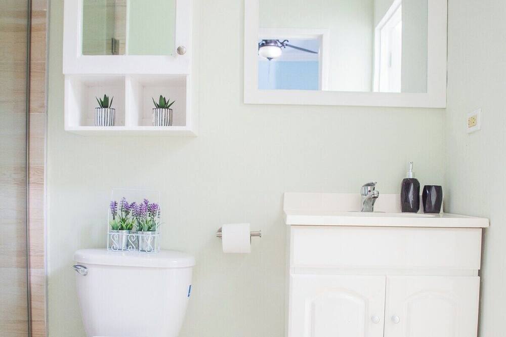 Photo of Bathroom in Camperdown