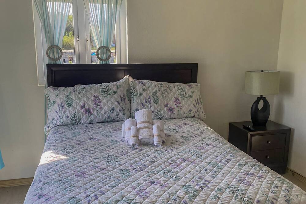 Photo of Bedroom in Rolleville