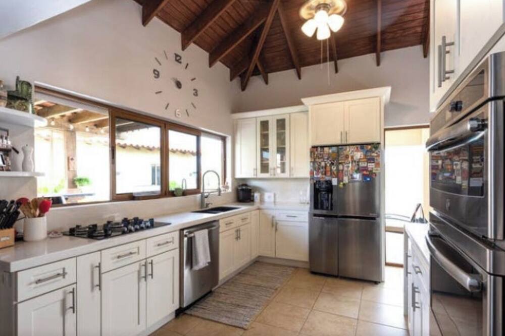 Photo of Kitchen in Opal