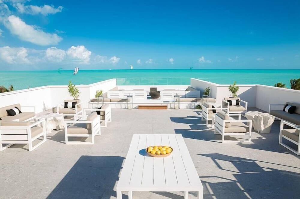 Photo of Patio Balcony in Long Bay