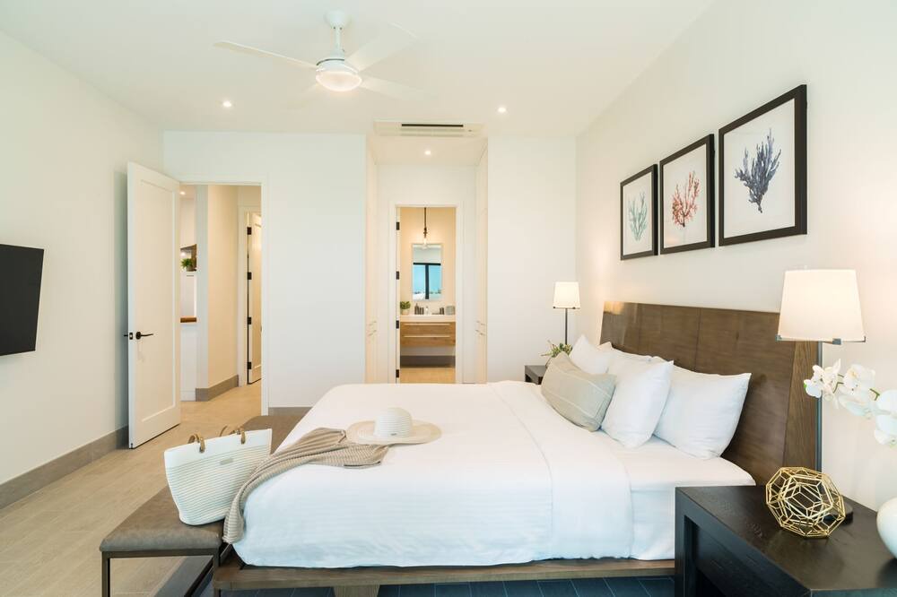 Photo of Bedroom in Long Bay