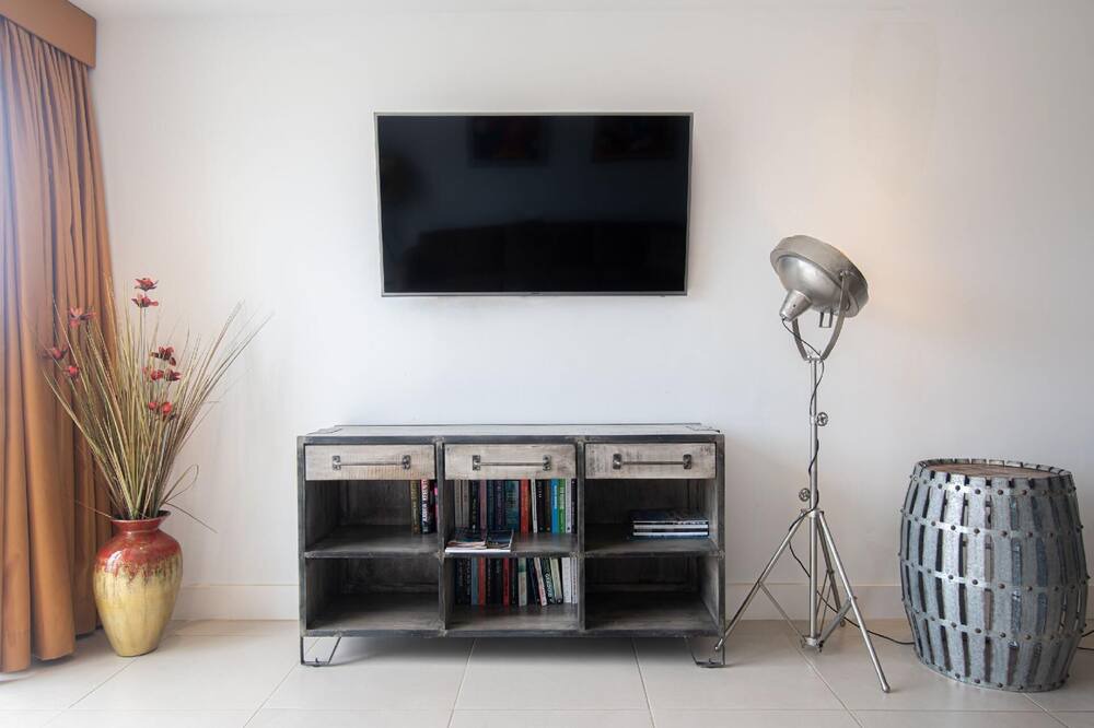 Photo of Livingroom in Palm Beach