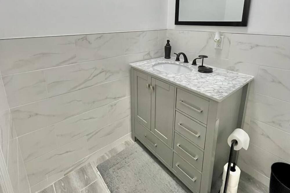 Photo of Bathroom in Rolleville