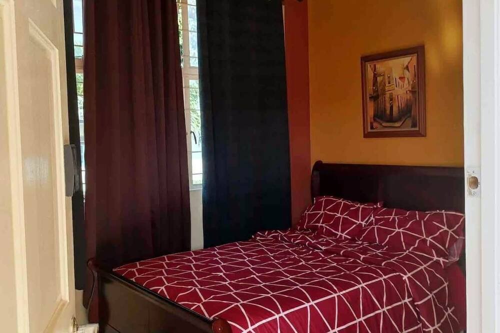 Photo of Bedroom in Saint Andrew