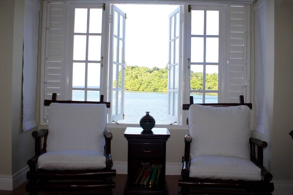 Photo of Livingroom in Port Antonio
