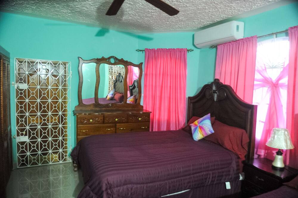 Photo of Bedroom in Silver Sands