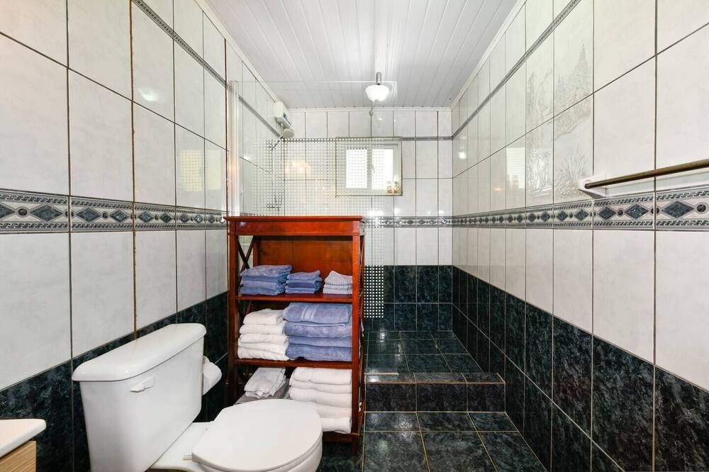 Photo of Bathroom in Paradera