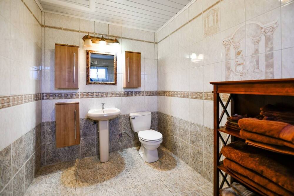 Photo of Bathroom in Paradera