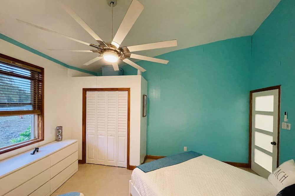 Photo of Bedroom in Gregory Town