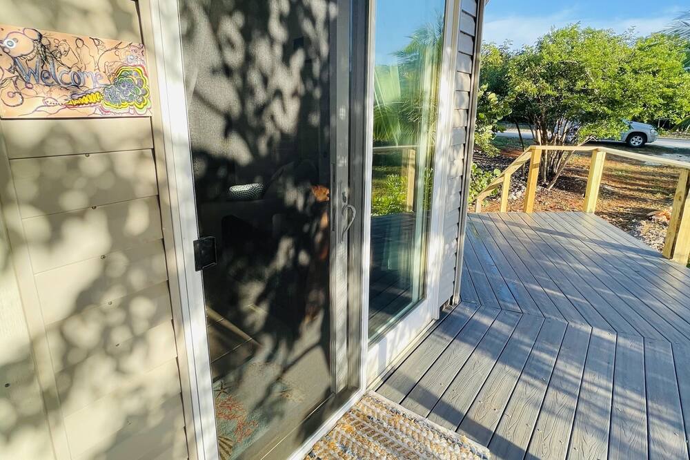 Photo of Patio Balcony in Gregory Town