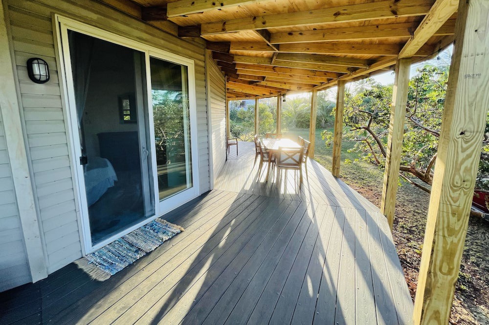 Photo of Patio Balcony in Gregory Town