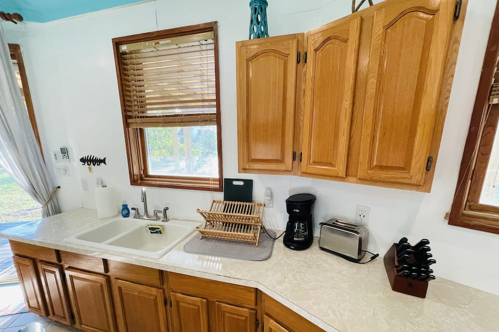 Photo of Kitchen in Gregory Town