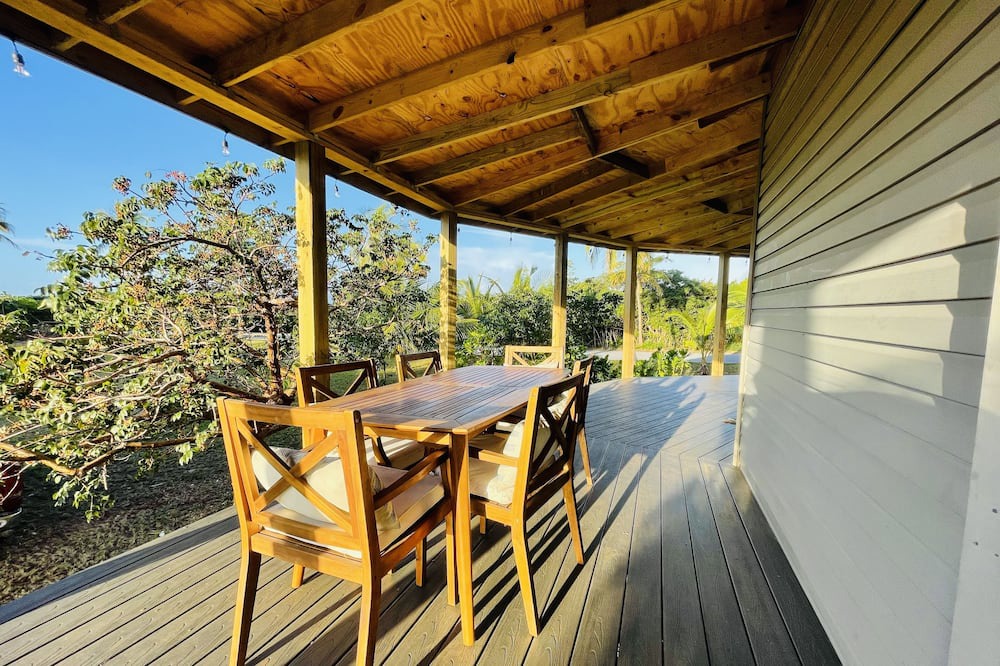 Photo of Patio Balcony in Gregory Town