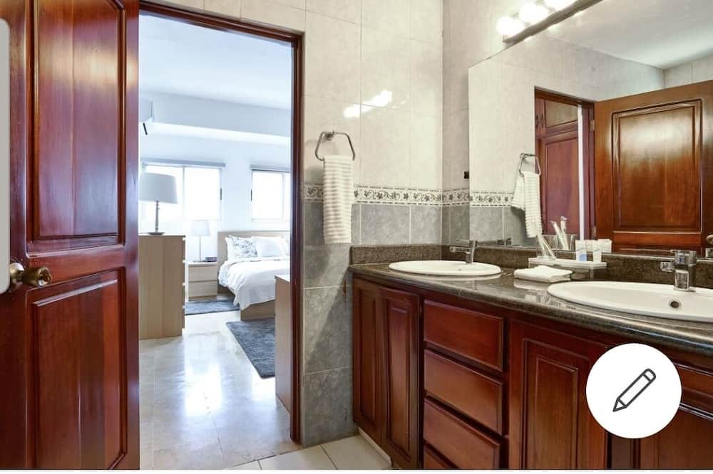 Photo of Bathroom in Downtown Santo Domingo