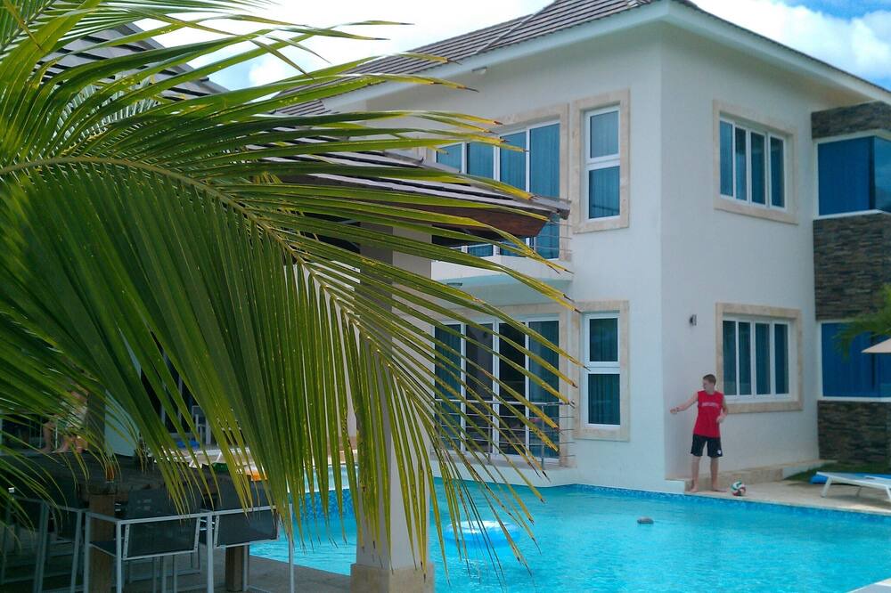 Photo of Outdoor in Los Brazos