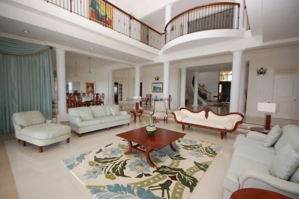 Photo of Livingroom in Montego Bay