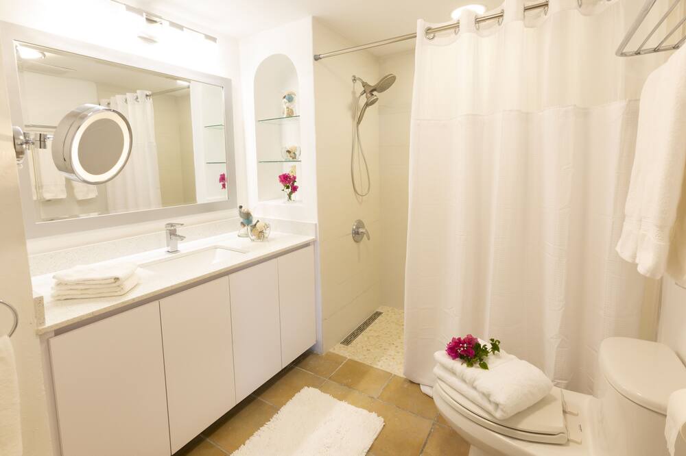 Photo of Bathroom in Cabezas