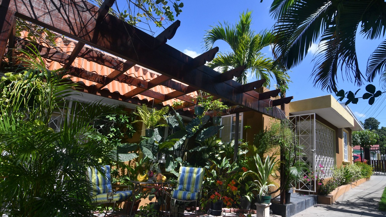 Photo of Outdoor in Molynes Gardens