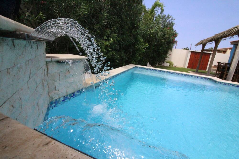 Photo of Outdoor in Calbas Plaza Residences