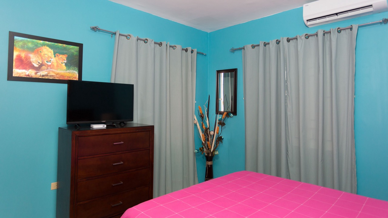 Photo of Bedroom in Hellshire