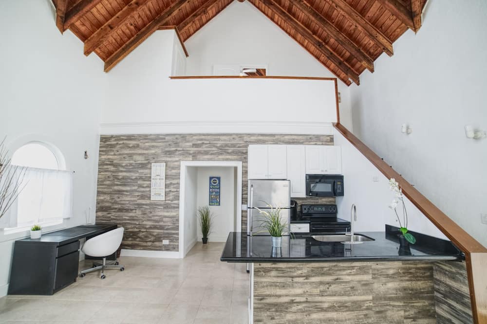 Photo of Livingroom in Gregory Town