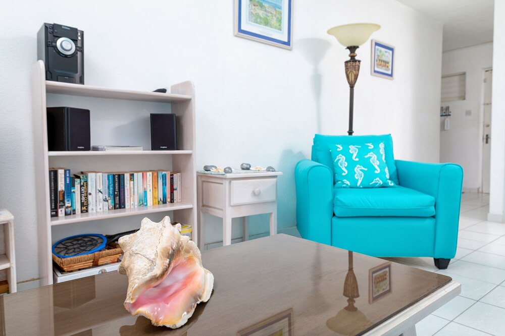 Photo of Livingroom in Rockley