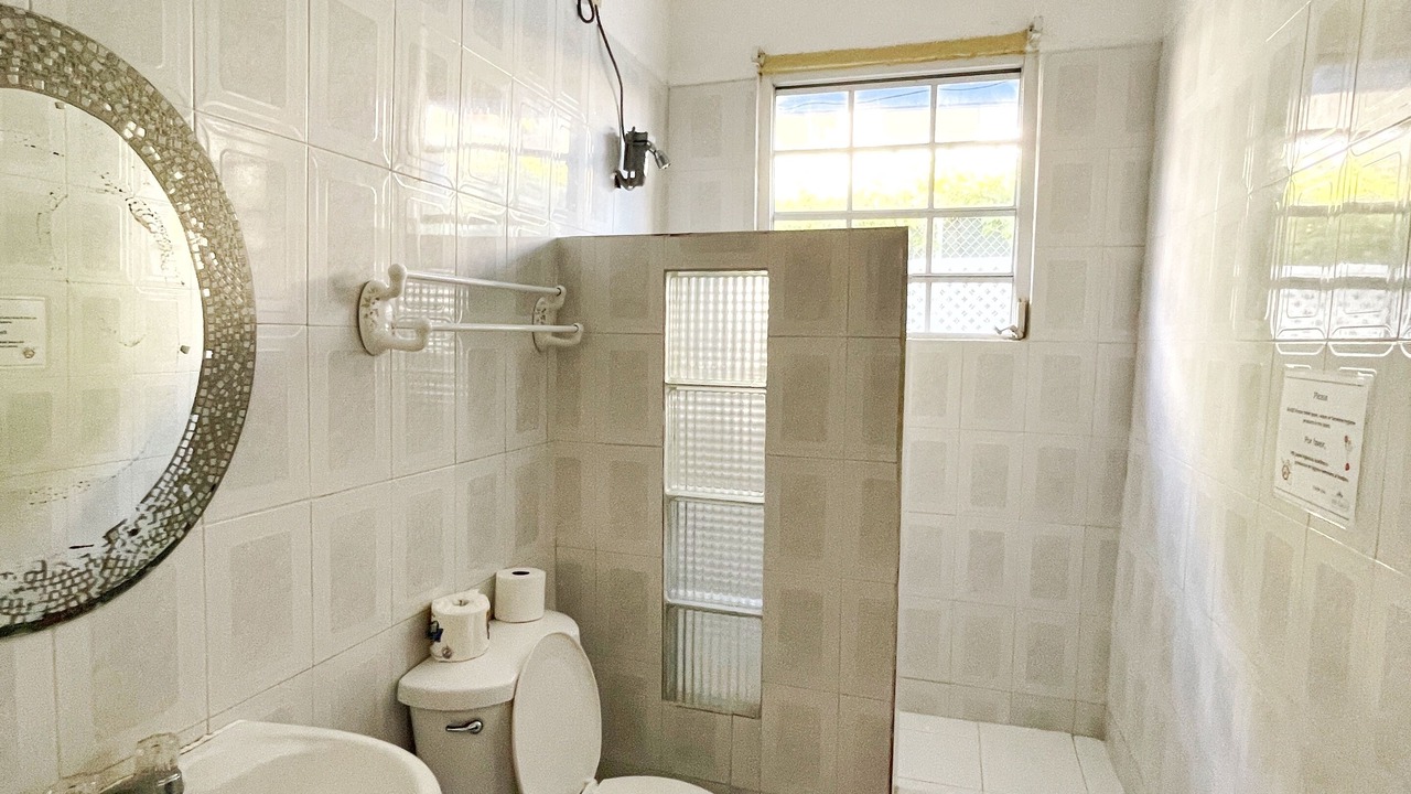 Photo of Bathroom in Ocean Park