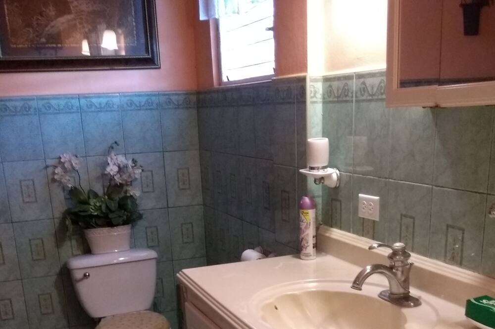 Photo of Bathroom in Corozal