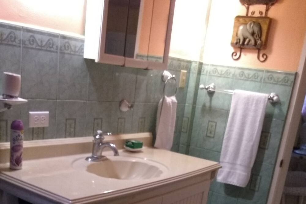 Photo of Bathroom in Corozal