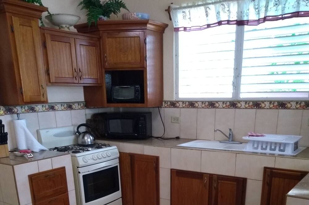 Photo of Kitchen in Corozal