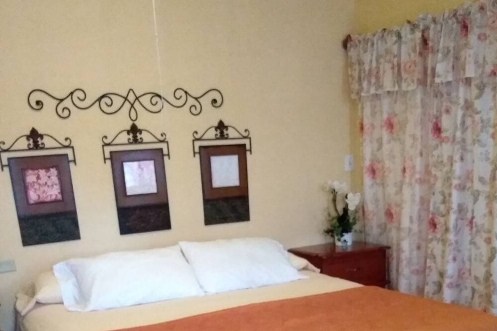 Photo of Bedroom in Corozal