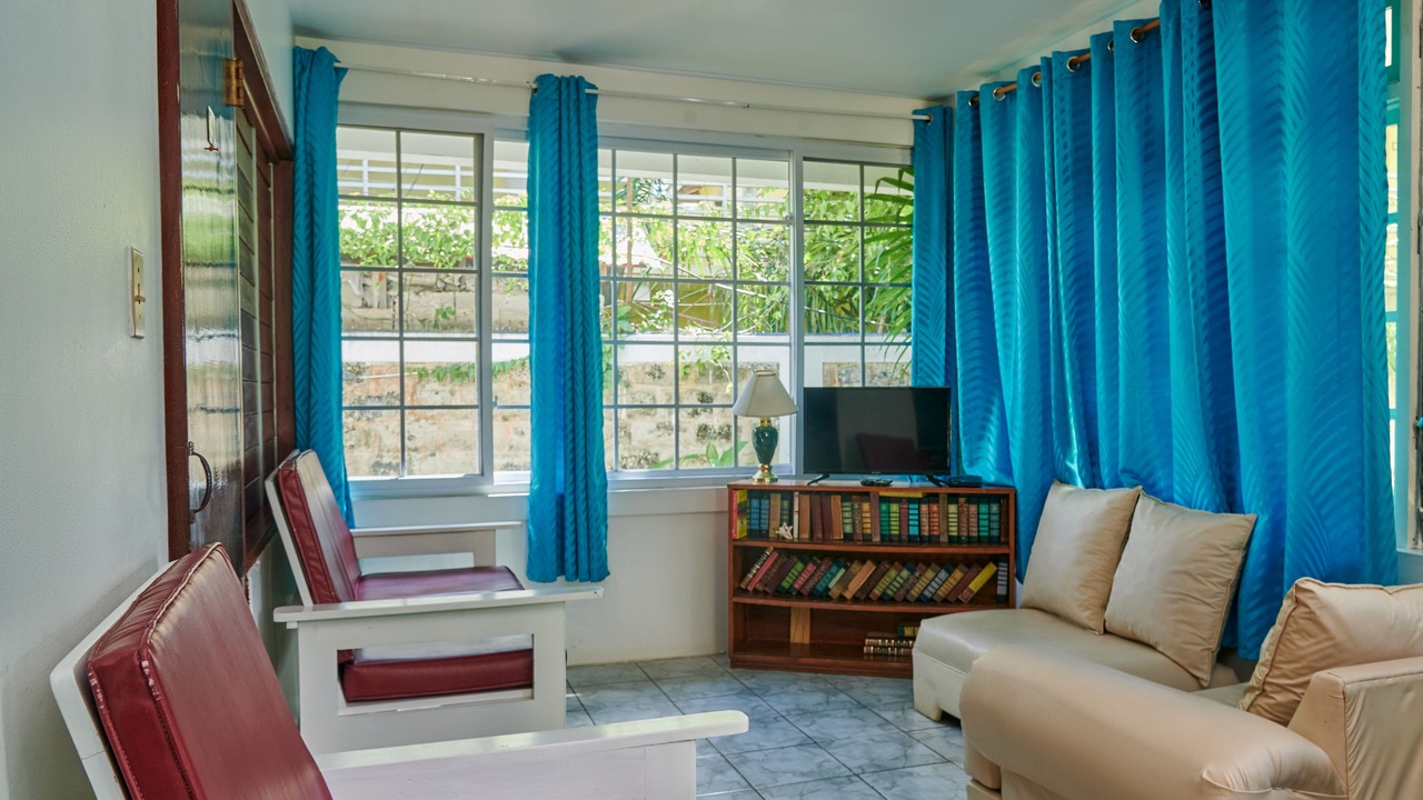 Photo of Bedroom in Orange Bay