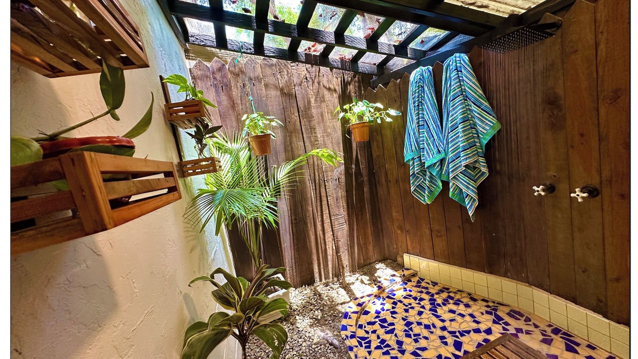 Photo of Bathroom in Placencia