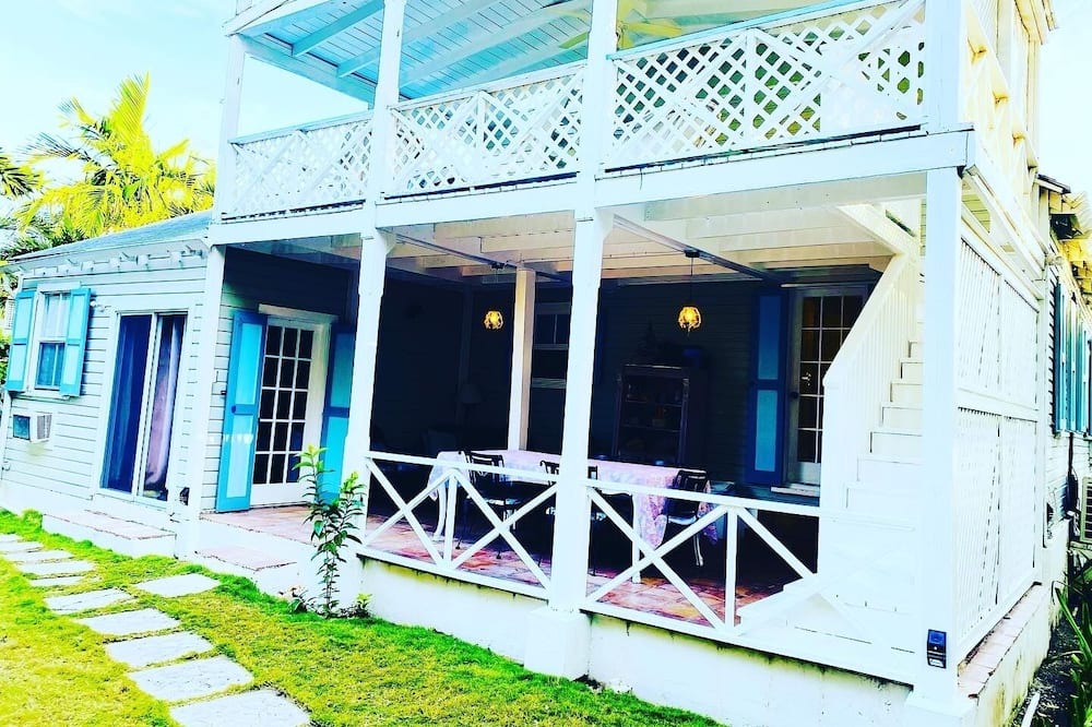 Photo of Patio Balcony in Spanish Wells