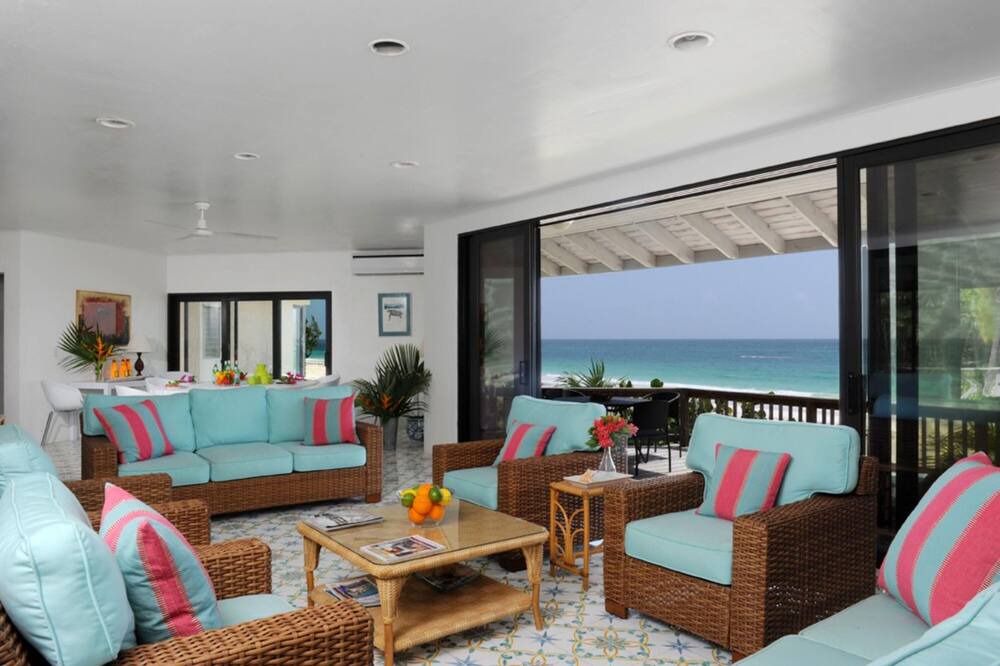 Photo of Livingroom in Double Bay