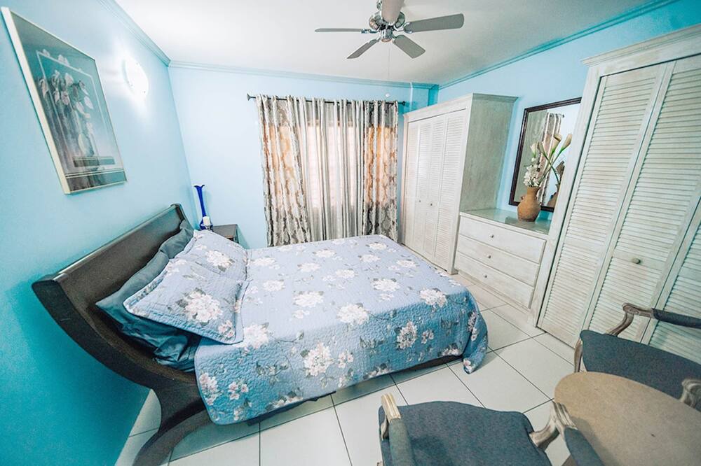 Photo of Bedroom in St. David