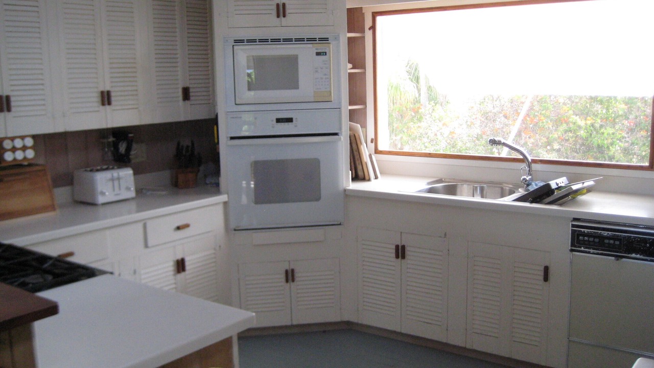 Photo of Kitchen in Man O War Cay