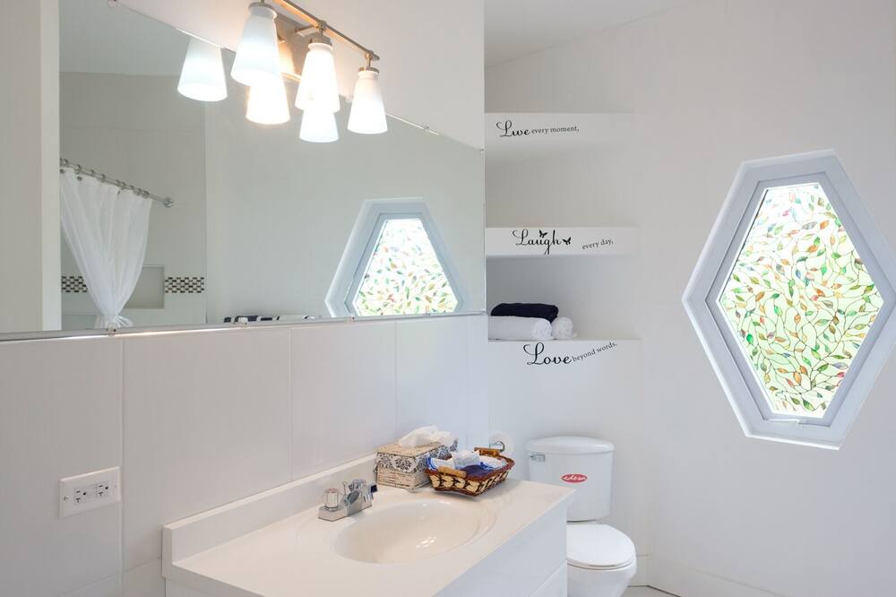Photo of Bathroom in Port Antonio