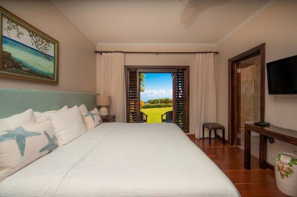 Photo of Bedroom in Mammee Bay